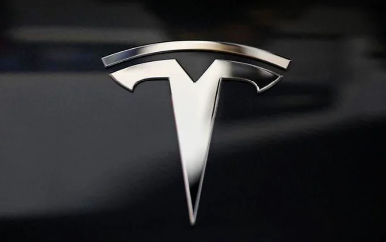 5 ДО 1: TESLA ДРОБИТЬ АКЦІЇ. ЦІНИ ПІШЛИ ВГОРУ ПІСЛЯ ОГОЛОШЕННЯ ПРО СПЛІТ 🚘