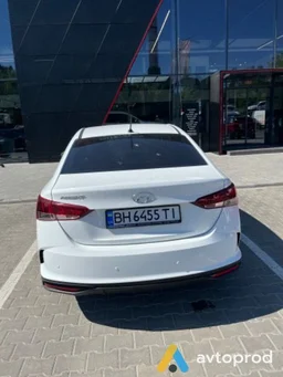 Photo 4 - Hyundai Accent 2020