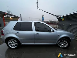 Photo 4 - Volkswagen Golf 2001