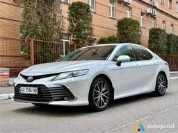 Photo 3 - Toyota Camry 2021