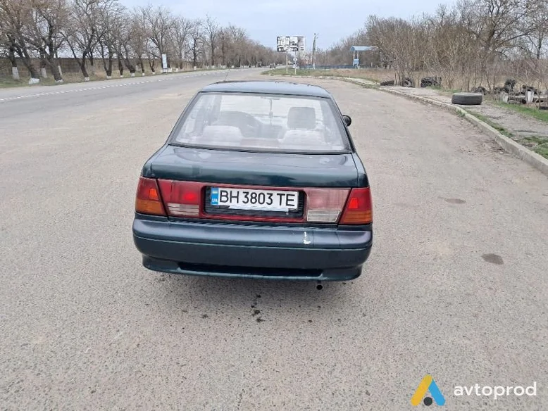 Фото 3 - Suzuki Swift 2000