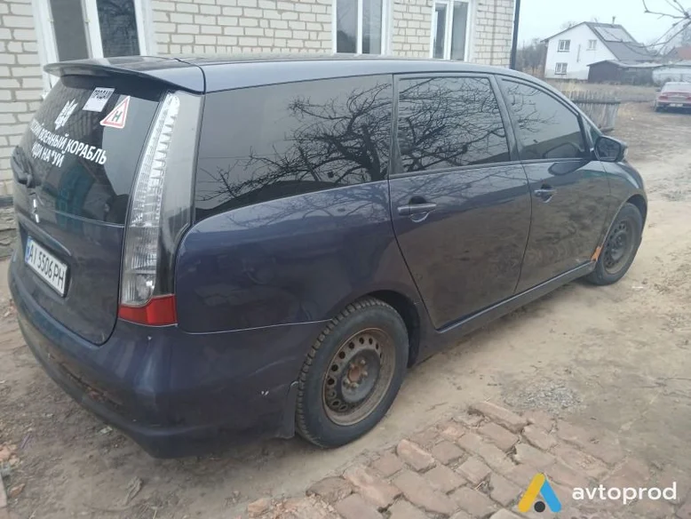 Фото 3 - Mitsubishi Grandis 2004