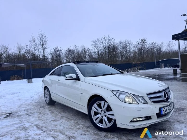 Фото 4 - Mercedes-Benz E-class 2011