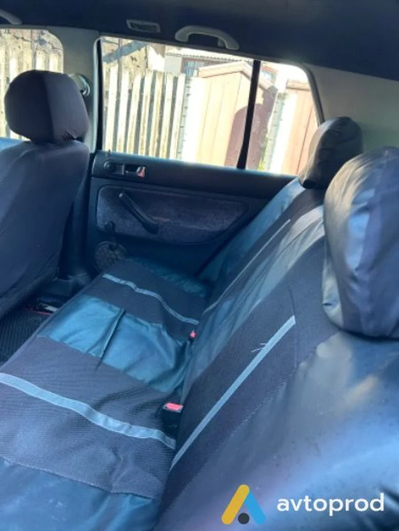 Фото 1 - Volkswagen Golf 1998