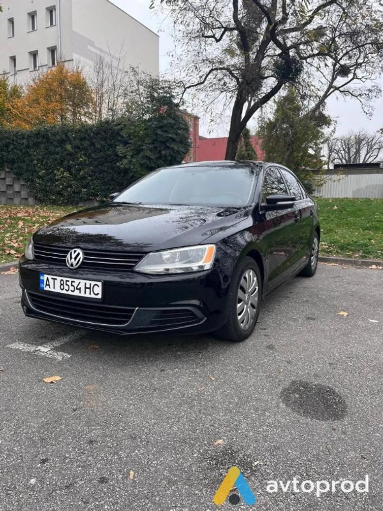 Фото 1 - Volkswagen Jetta 2013
