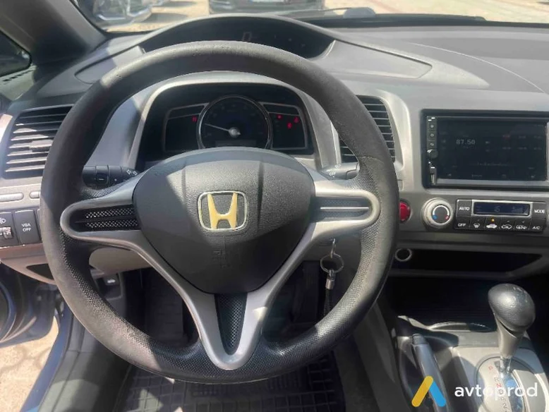 Фото 4 - Honda Civic 2008