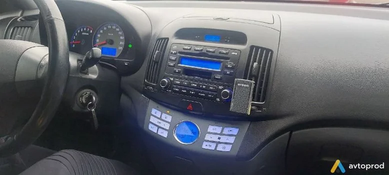 Фото 2 - Hyundai Elantra 2008