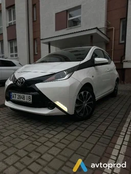 Фото 3 - Toyota Aygo 2015