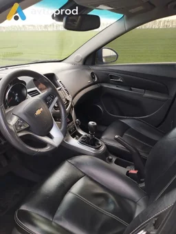 Photo 4 - Chevrolet Cruze 2010