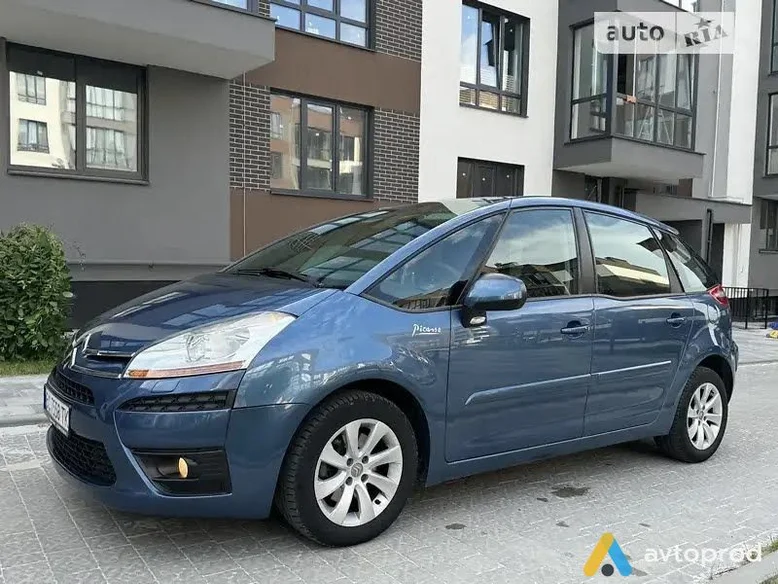 Фото 1 - Citroen C4 2010