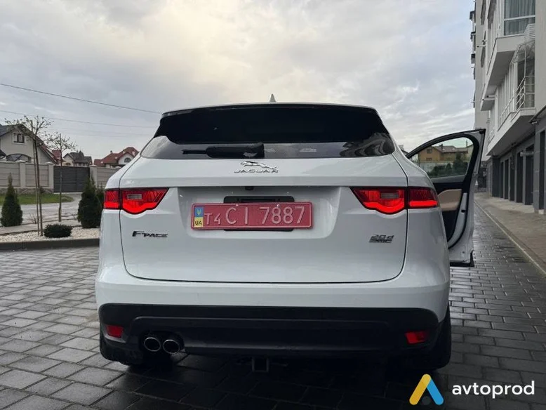 Фото 4 - Jaguar F-Pace 2017