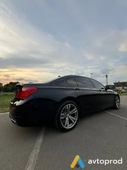 Фото 2 - BMW 7er 2011