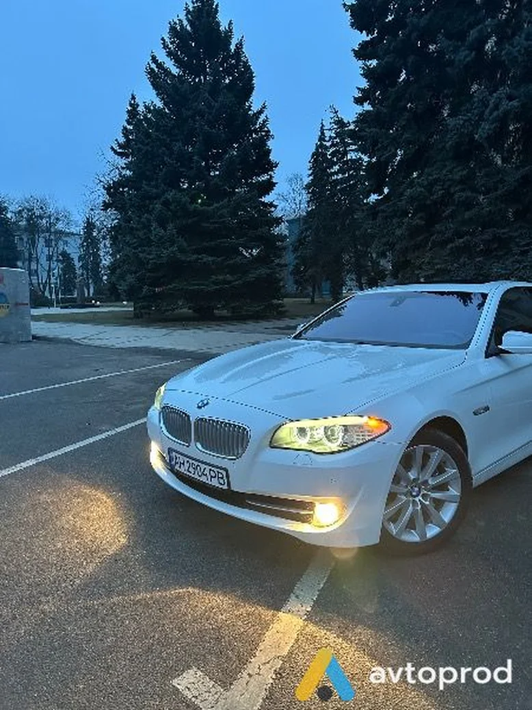 Фото 3 - BMW 5er 2011
