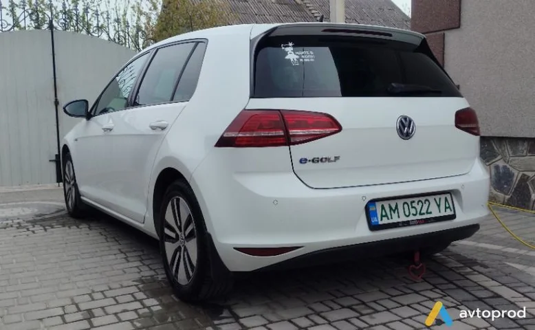 Фото 4 - Volkswagen Golf E 2015