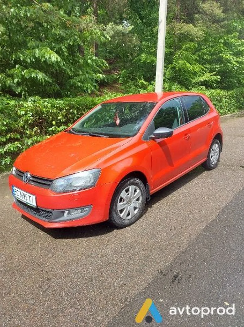 Фото 1 - Volkswagen Polo 2013