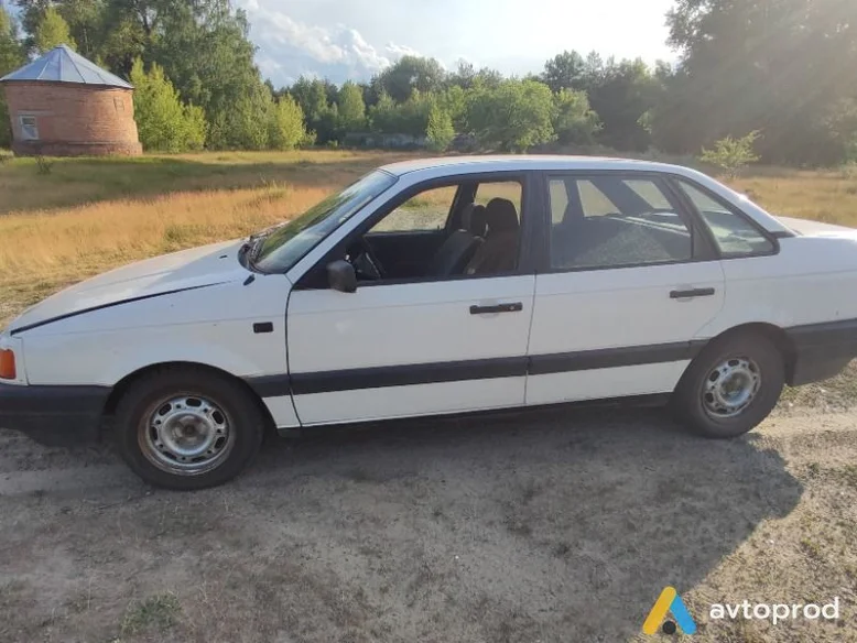 Фото 2 - Volkswagen Passat 1989
