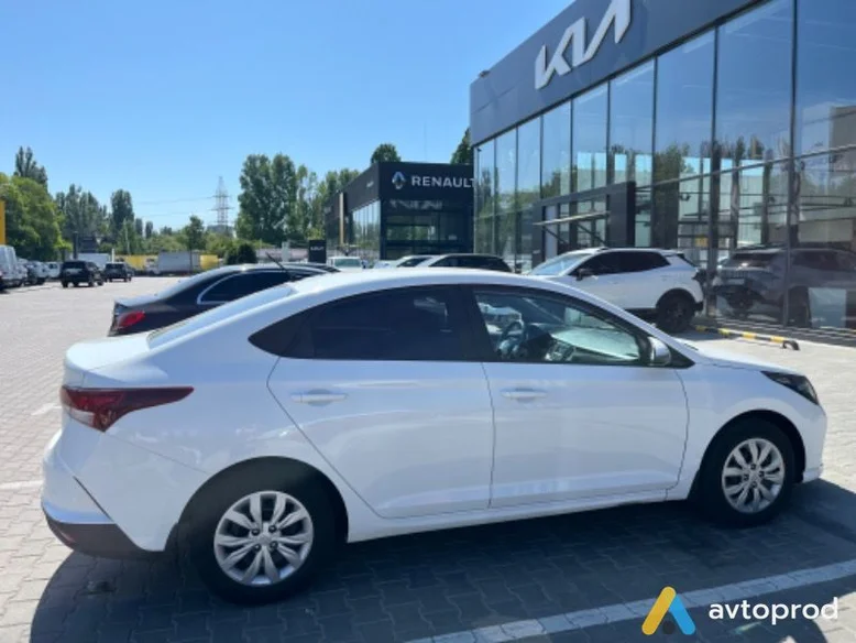 Фото 2 - Hyundai Accent 2020