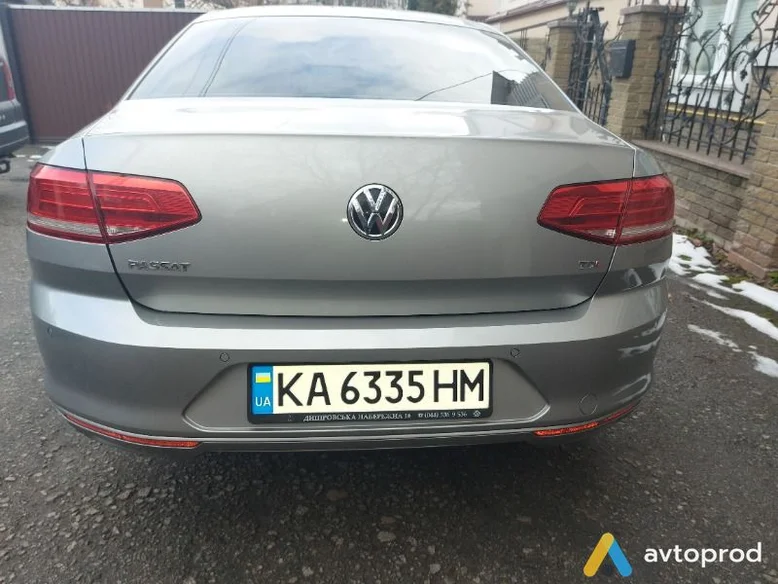 Фото 4 - Volkswagen Passat 2017