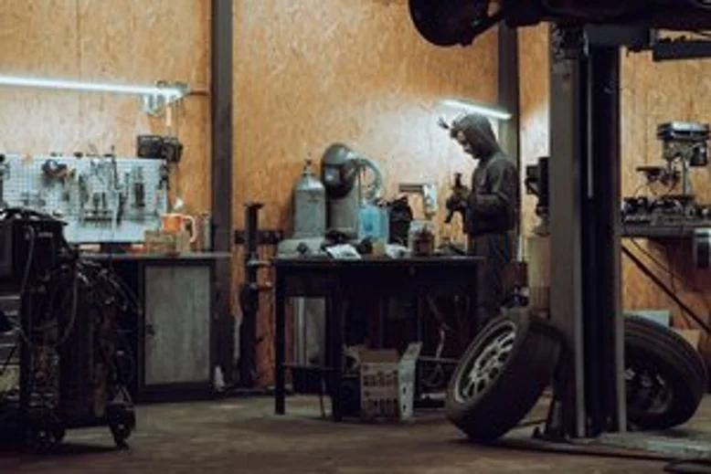 DIY Car Maintenance: What You Can Do Yourself and Where You're Better Off Not Messing Without a Pro