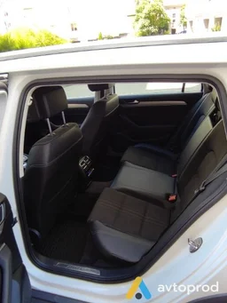 Фото 3 - Volkswagen Passat 2017