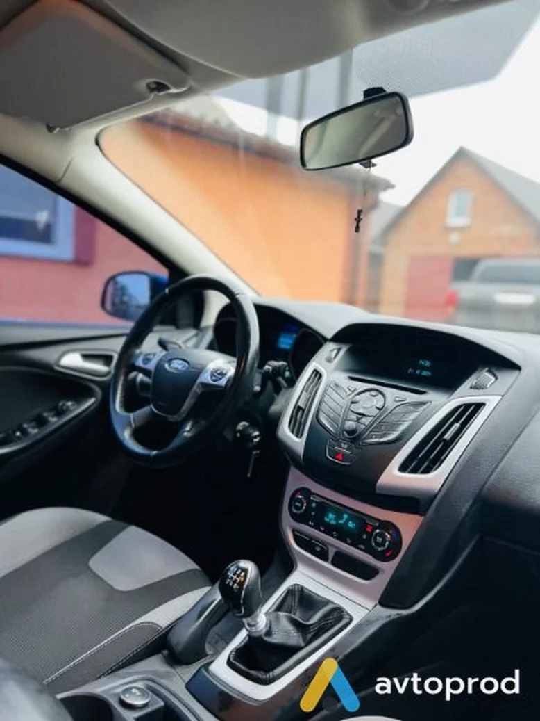 Фото 3 - Ford Focus 2014