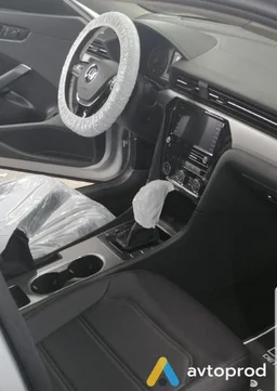 Photo 4 - Volkswagen Passat 2021