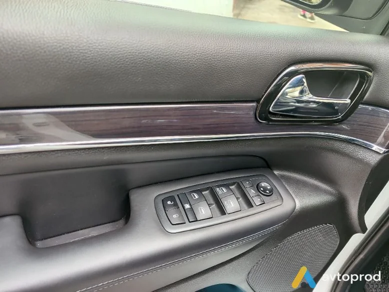 Фото 3 - Jeep Grand Cherokee 2021