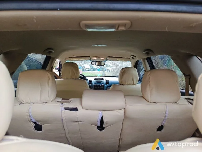 Фото 2 - Kia Sorento 2011