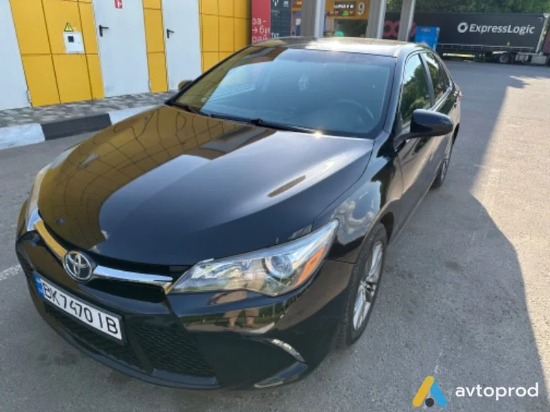 Фото 2 - Toyota Camry 2017