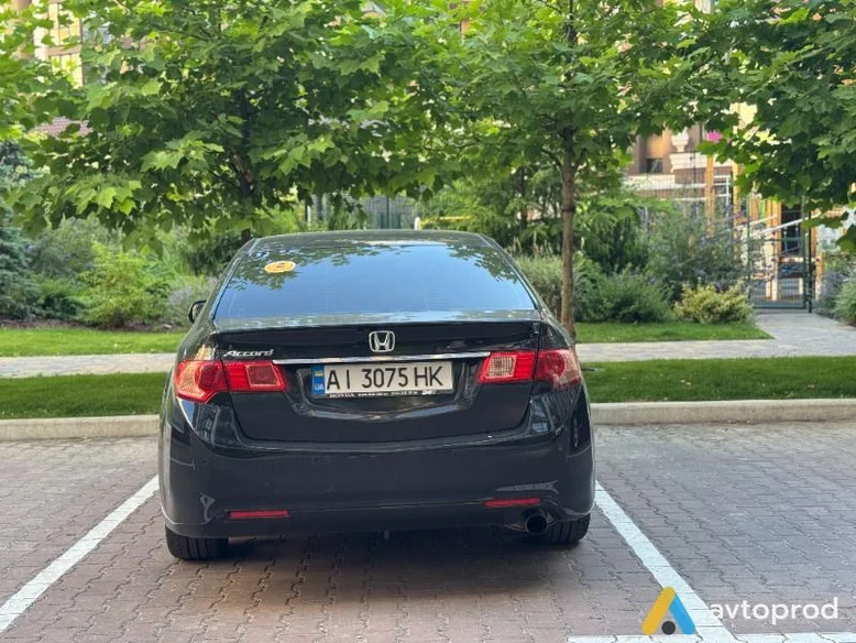 Фото 3 - Honda Accord 2012