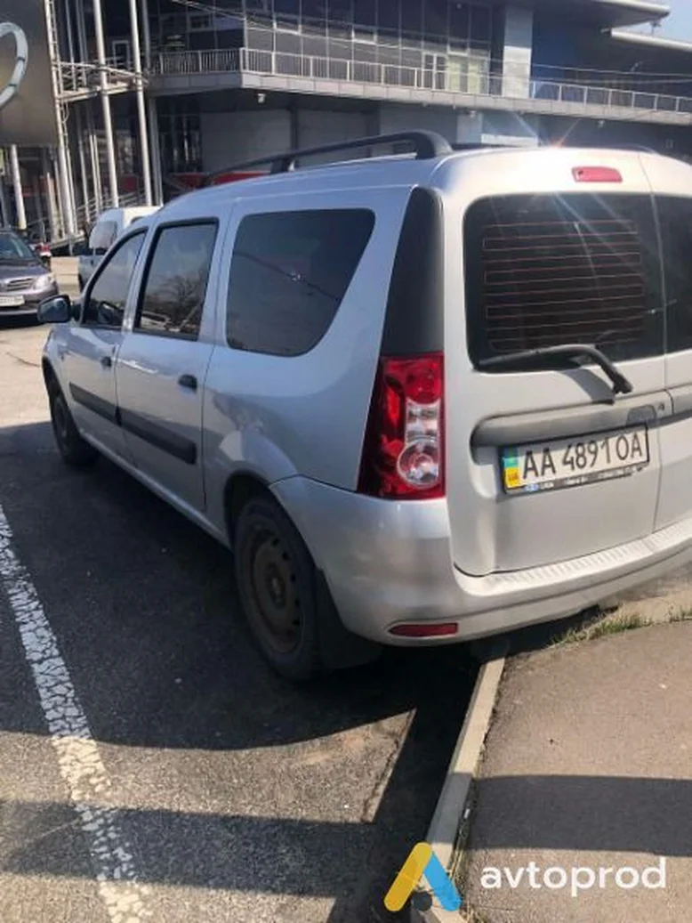 Фото 2 - VAZ Largus 2013