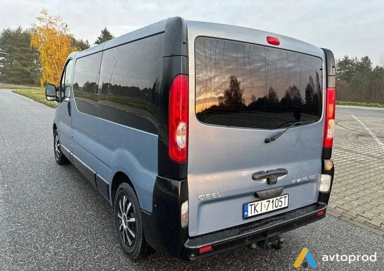 Фото 4 - Opel Vivaro 2011