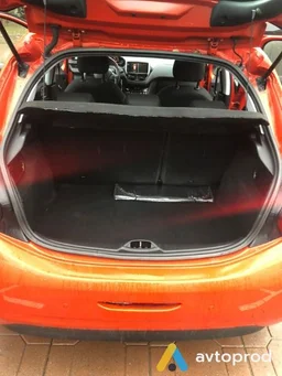 Фото 4 - Peugeot 208 2017