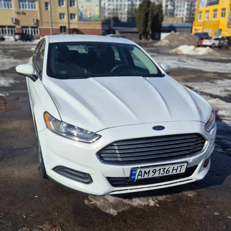 Фото 1 - Ford Fusion 2015