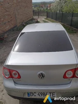 Photo 3 - Volkswagen Passat 2009