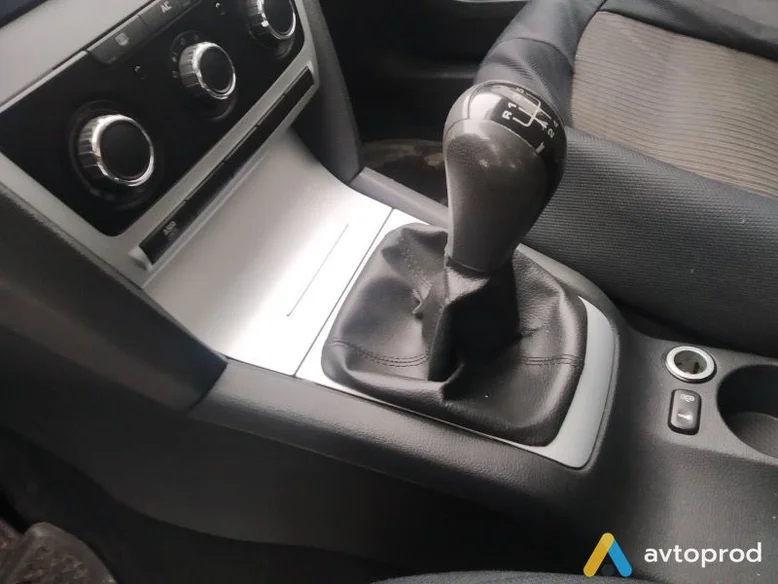 Фото 3 - Skoda Octavia 2009