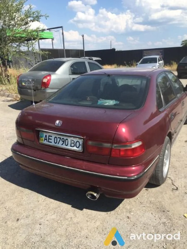 Фото 4 - Honda Accord 1997