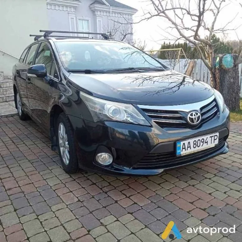 Фото 1 - Toyota Avensis 2012