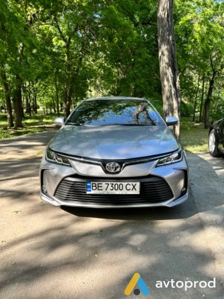 Фото 3 - Toyota Corolla 2019