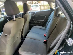 Фото 2 - Ford Fiesta 2015