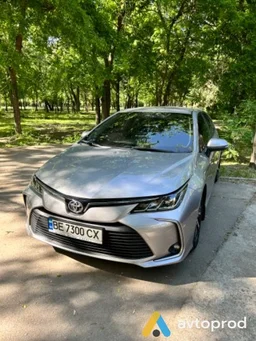 Photo 2 - Toyota Corolla 2019