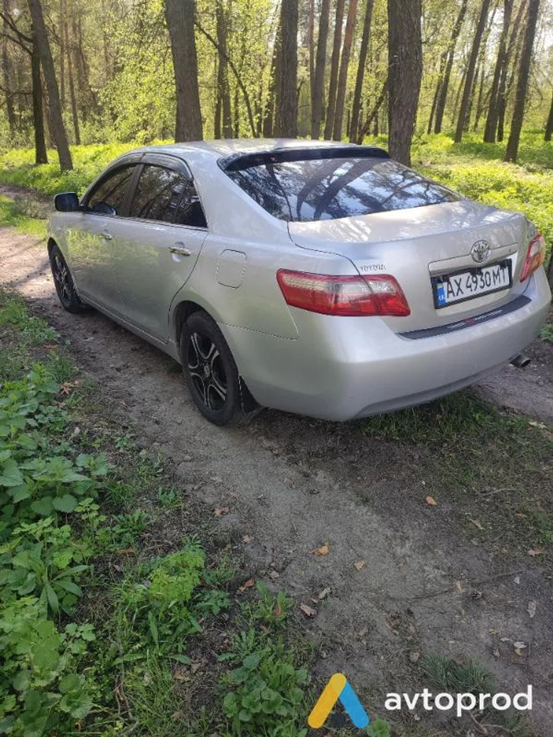 Фото 2 - Toyota Camry 2008