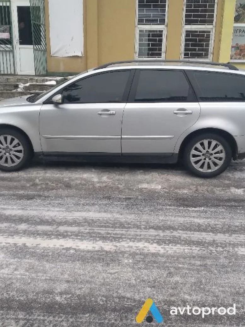 Фото 4 - Volvo V50 2004