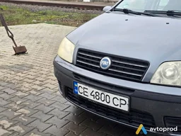 Photo 4 - Fiat Punto 2004