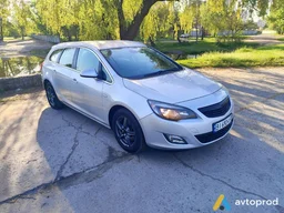 Фото 3 - Opel Astra 2010