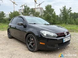 Фото 3 - Volkswagen Golf 2012