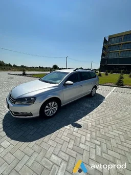 Photo 4 - Volkswagen Passat 2011