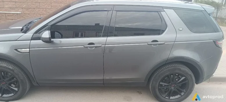 Фото 2 - Land Rover Discovery 2015