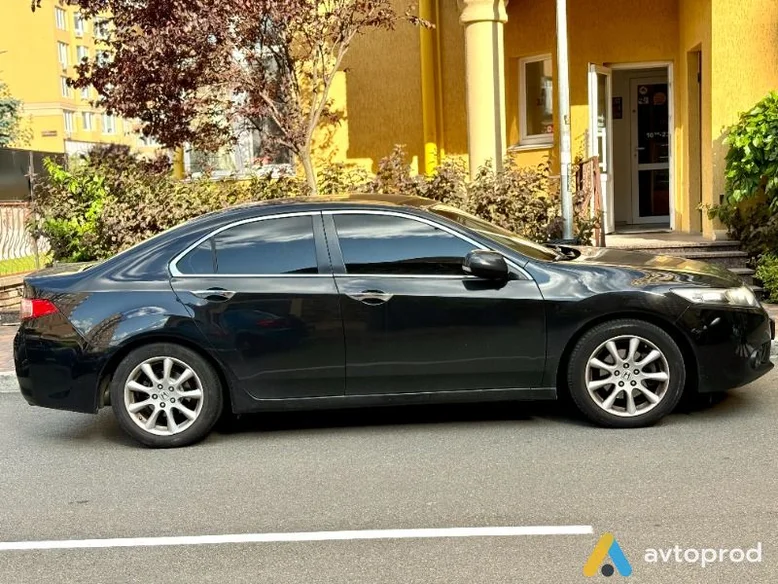 Фото 4 - Honda Accord 2012