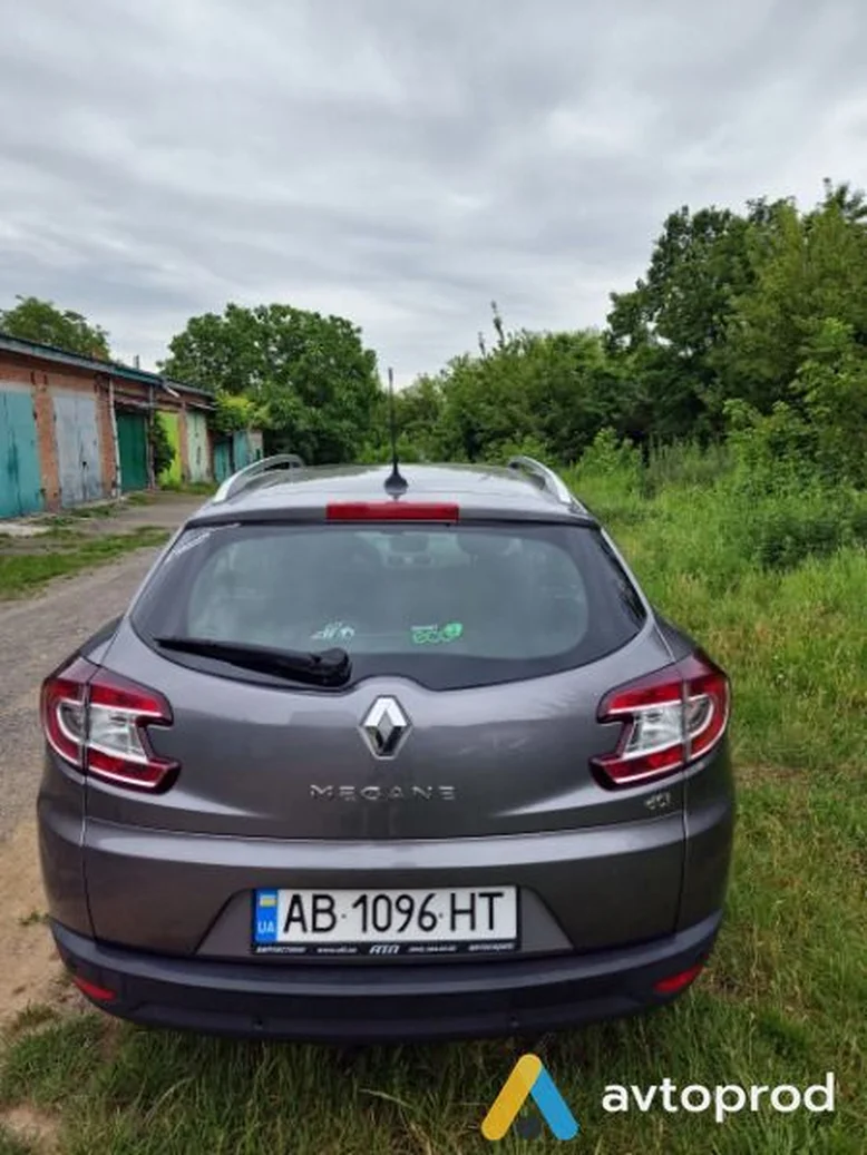 Фото 2 - Renault Megane 2011